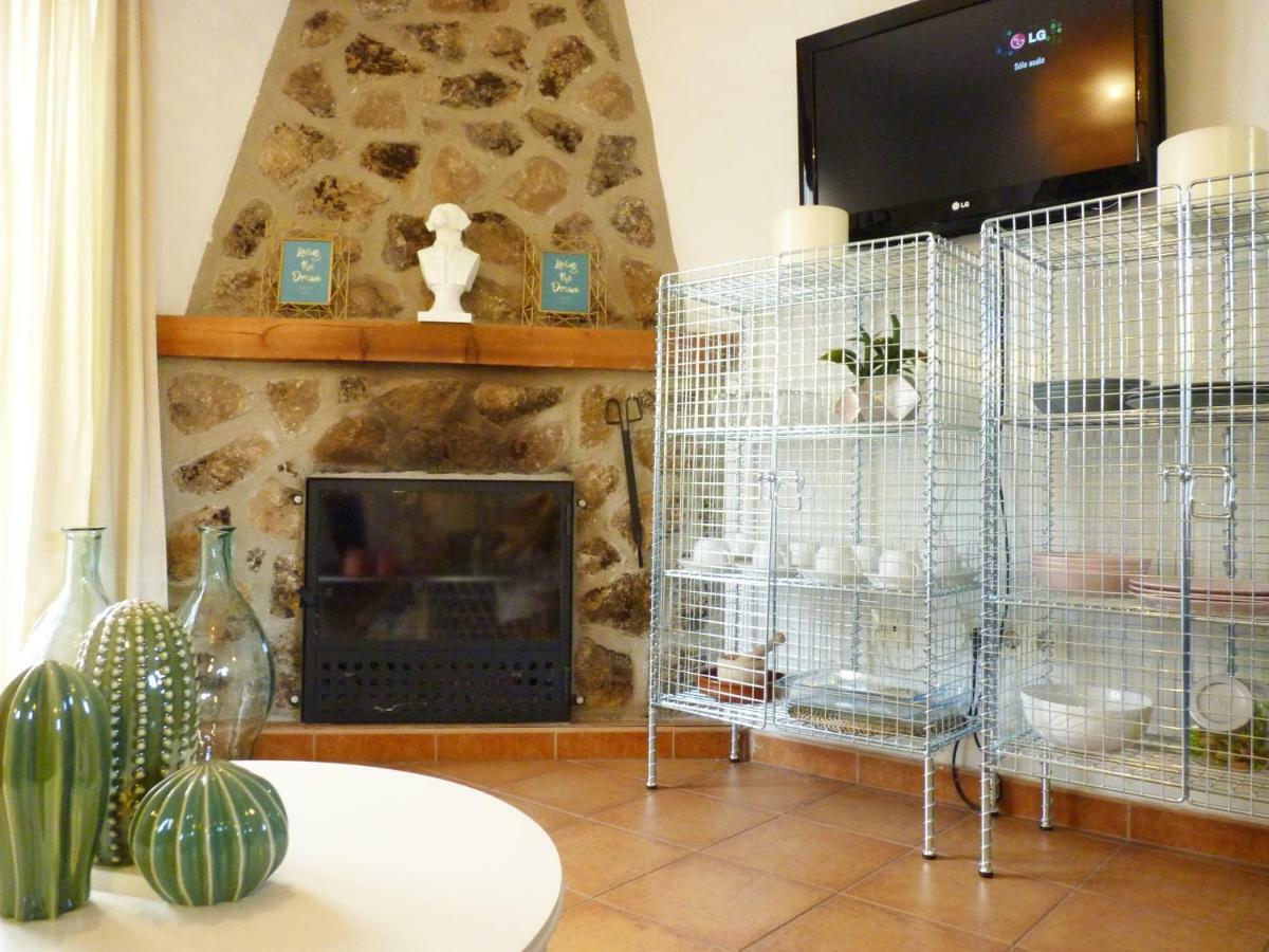 Casa Rural Cabeza Lobera ビジャヌエバ・デ・アビラ エクステリア 写真